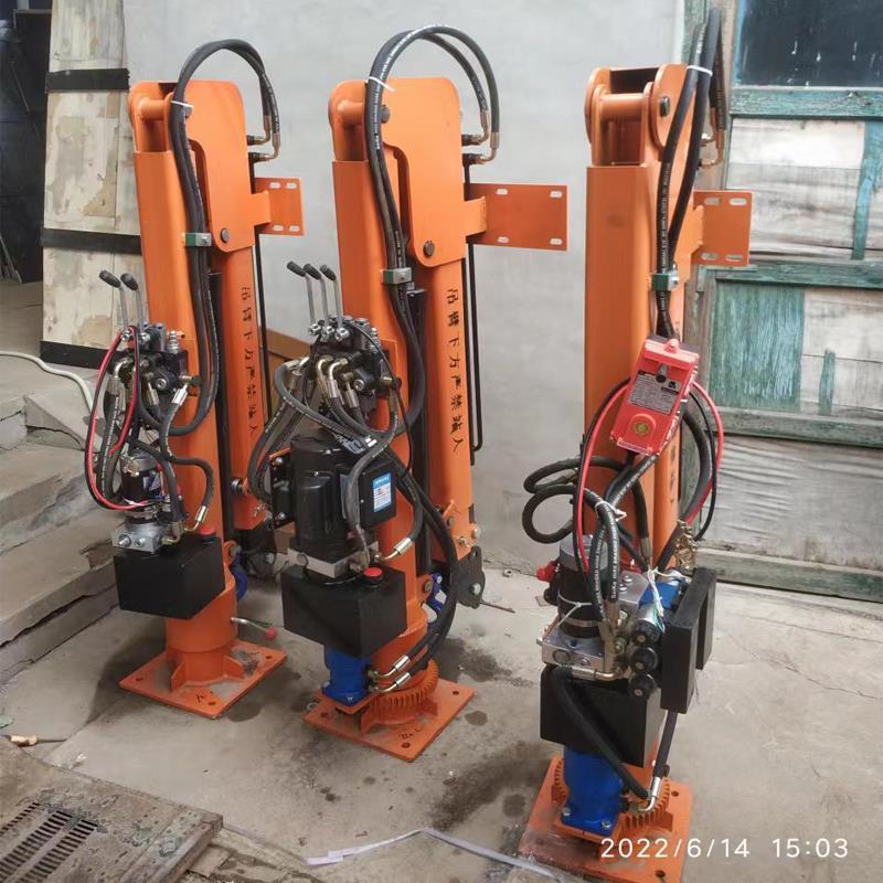 岳阳楼区重汽蓝牌随车吊 3.2吨 国六动力强 液压驱动 农用自卸起重机